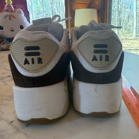 Nike Air Max 90 LV8 - Picture 6 of 8